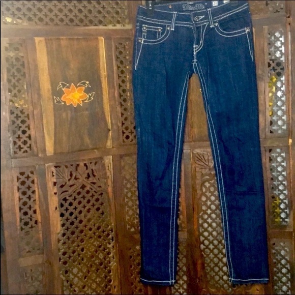 Miss Me signature Skinny Jeans - Picture 1 of 8